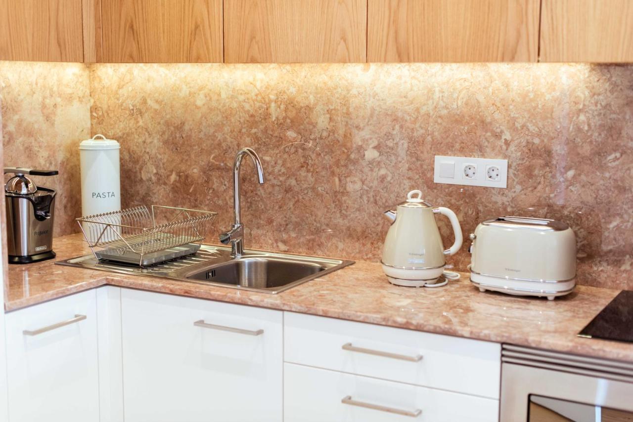 Apartamentos Ferreiros By Heart Of Funchal エクステリア 写真
